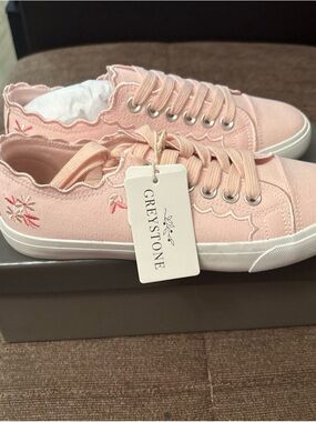 Greystone Women's Pink Canvas Lace-Up Sneakers